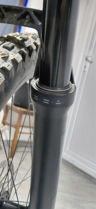 Furcă rockshox domain fără charger