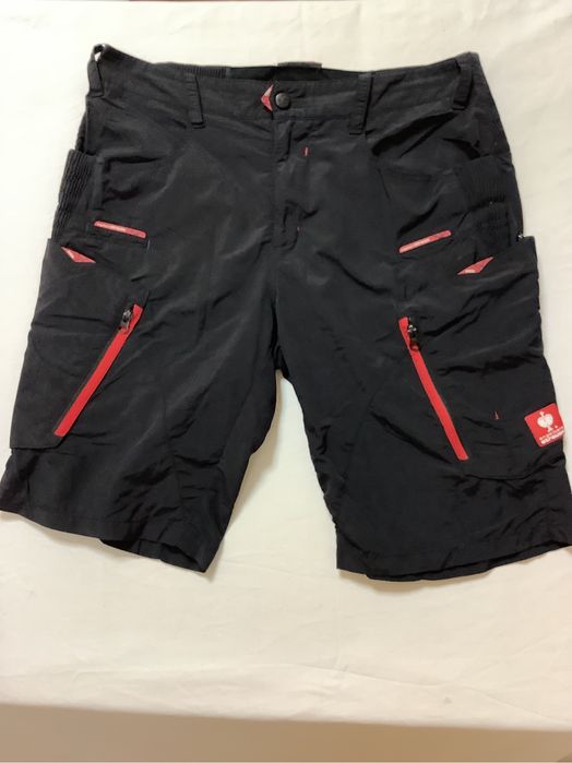 Pantaloni scurti E.S.marime 52