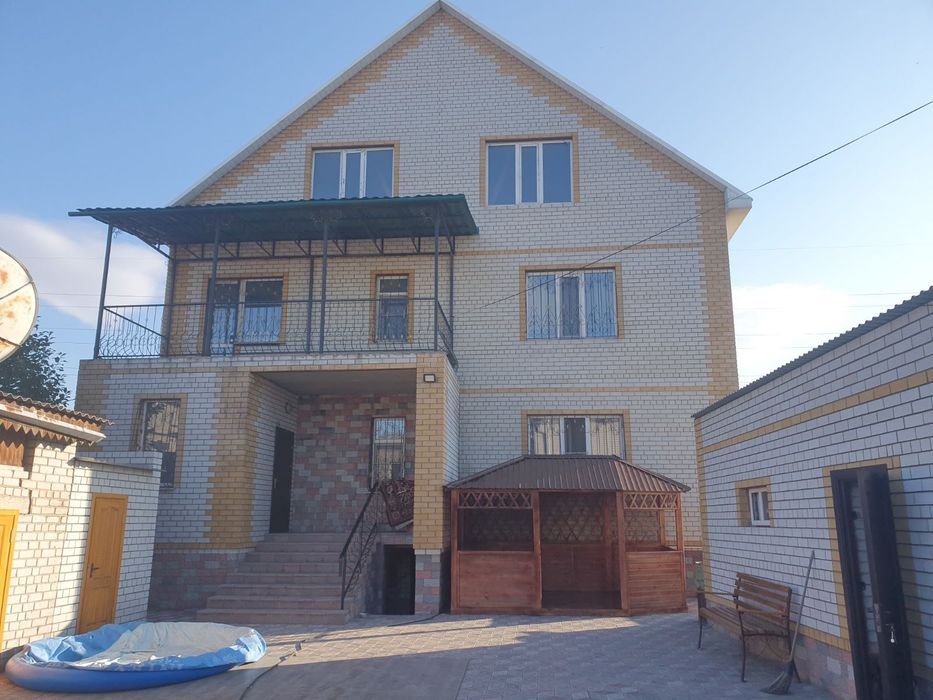 Продам коттедж в районе Церкви