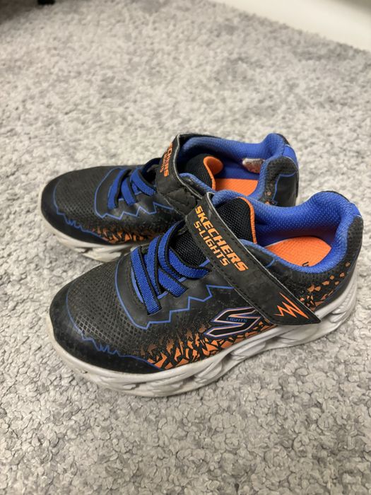 Adidasi Skechers marimea 26