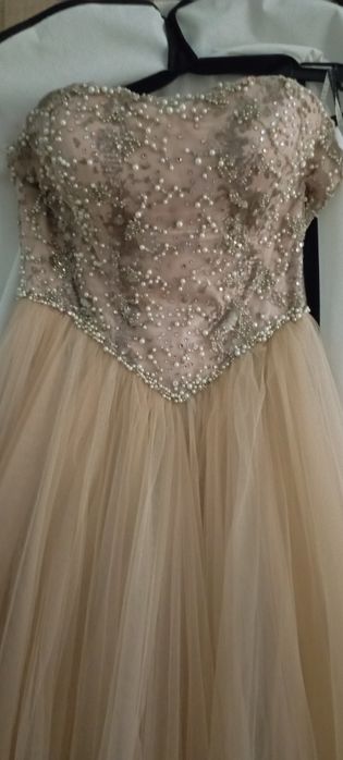 Бална рокля на Стоян Радичев