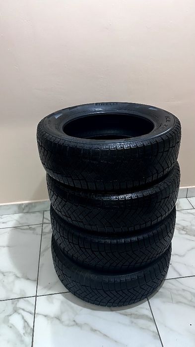 Срочно продается Зимние шины