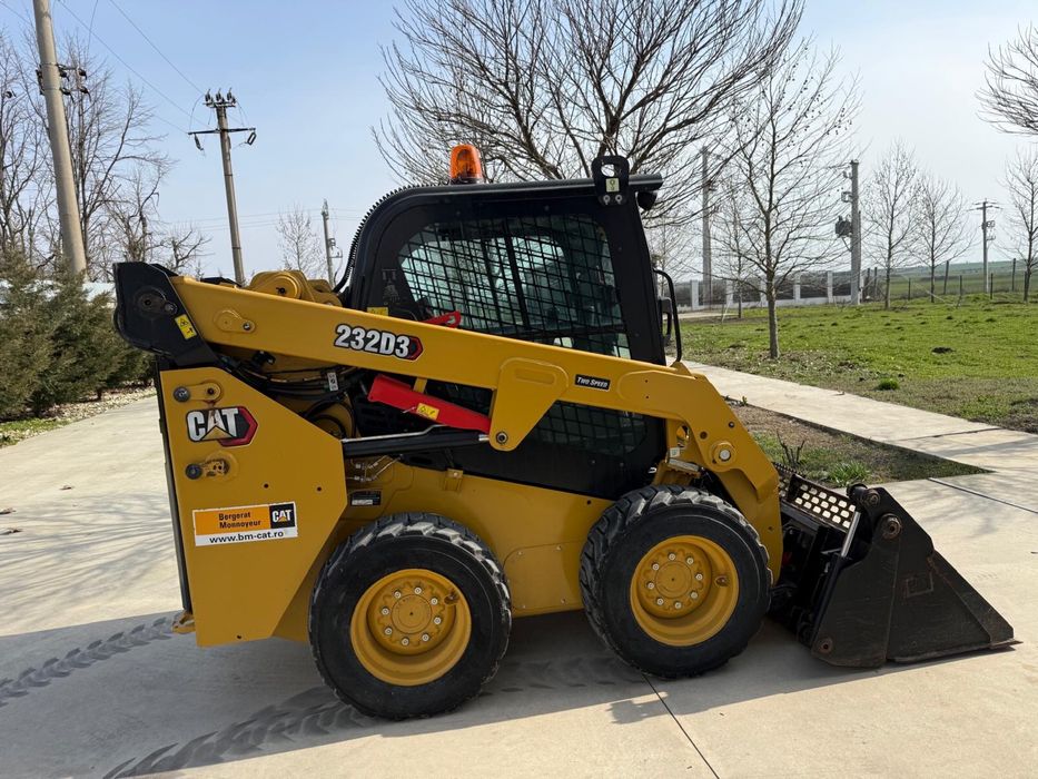 Bobcat Caterpillar 232D3