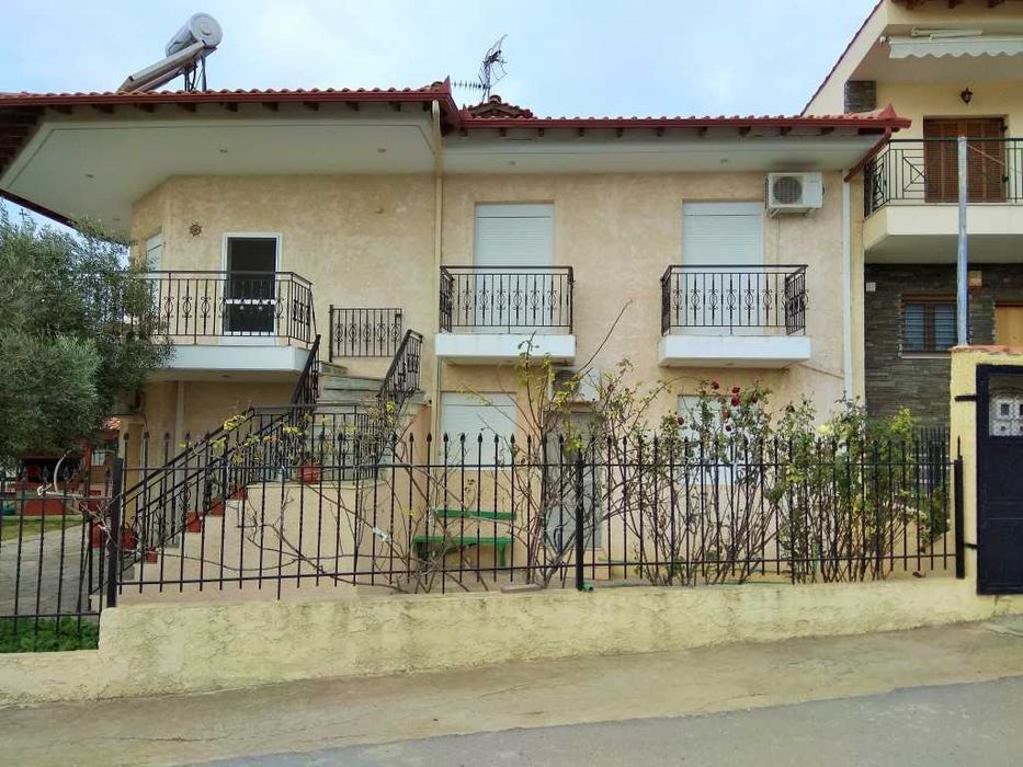 Продава се Къща в София, Лозенец - 220 кв.м за 2500 €/кв.м - Снимка #2