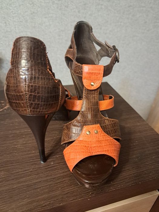 Продам обувь летнюю