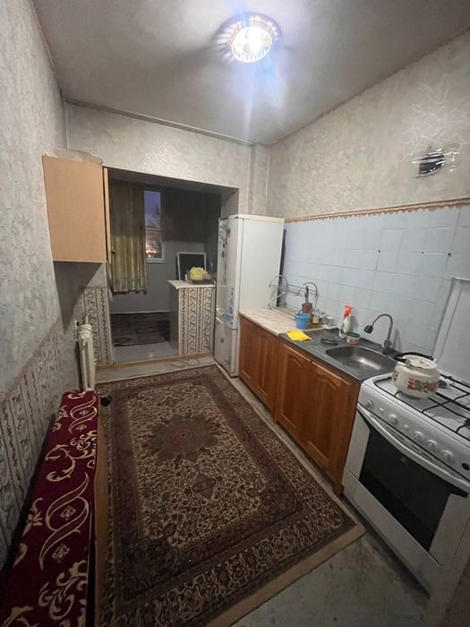 Продаю 2 комнатную Спутник -4 77 серия кирпич