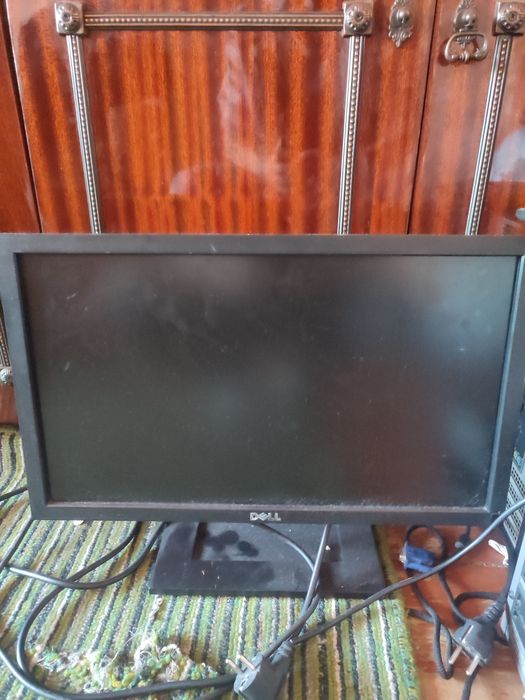 Монитор от фирмы DELL