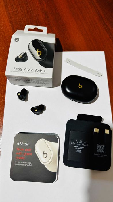 Beats Studio Buds + (Black / Gold)