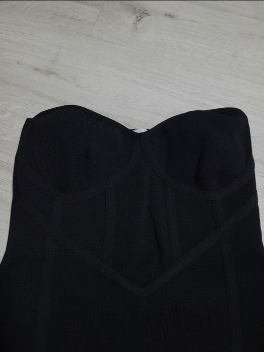 Vând top Zara negru