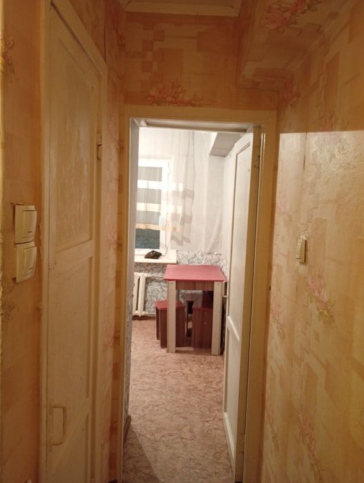 Продам квартиру 2 мик.