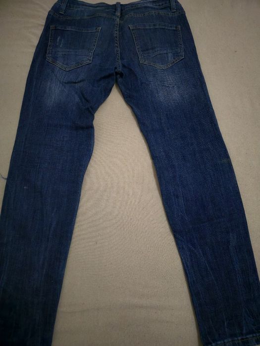 Vand blugi albastri barbati