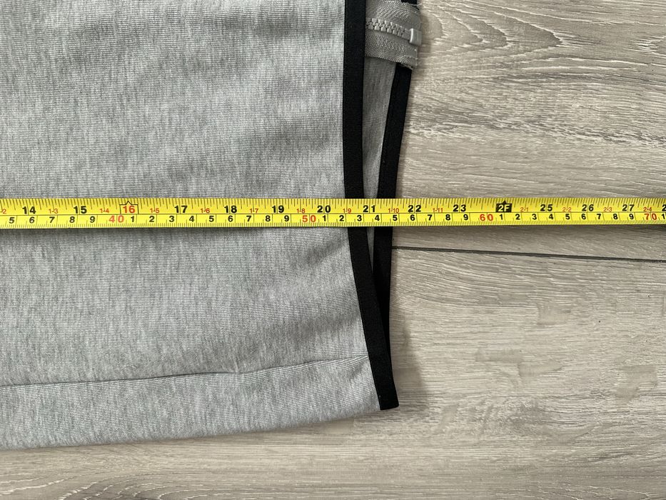 Nike Tech fara defecte