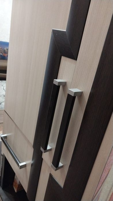 Прихожая высокая