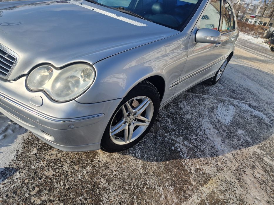 Мерседес 203 3.2