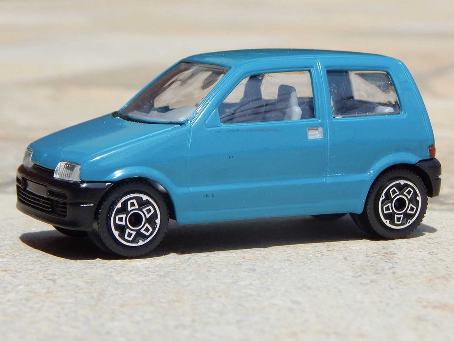 Macheta Fiat Cinquecento 1991 Bburago Italia scara 1:43
