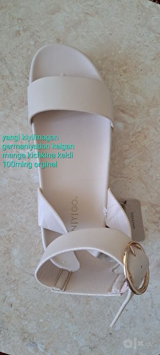 Sifatli kiyimlar sotiladi