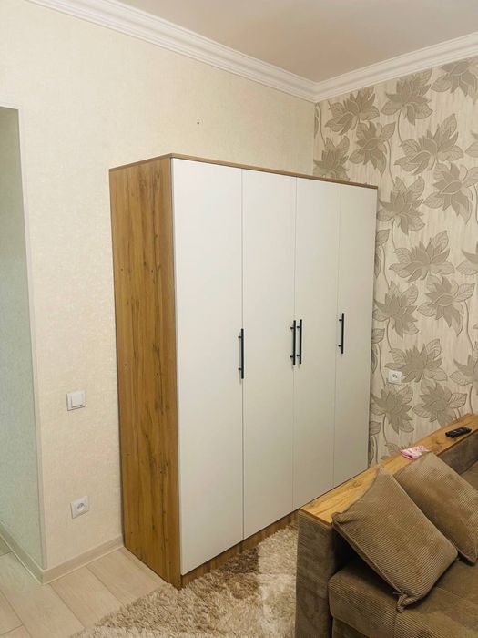 Продается шкаф.