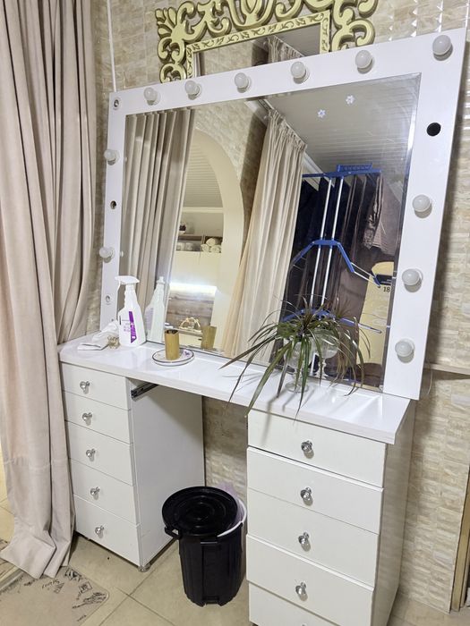 Продам   Мебель для салона