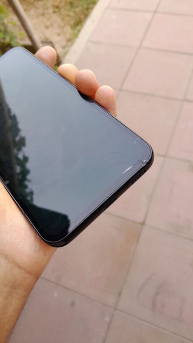 Samsung a54 5g. Karopka bor