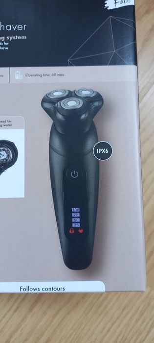 Aparat de ras rotativa, nou,sigilat