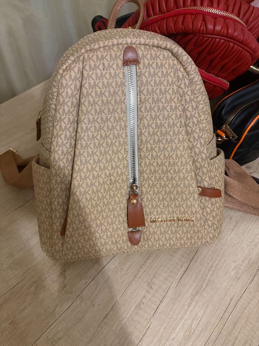 Ghiozdan Miu Miu 200 Ron