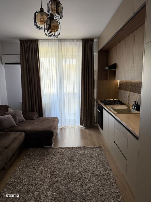Apartament 3 camere de inchiriat cu parcare
