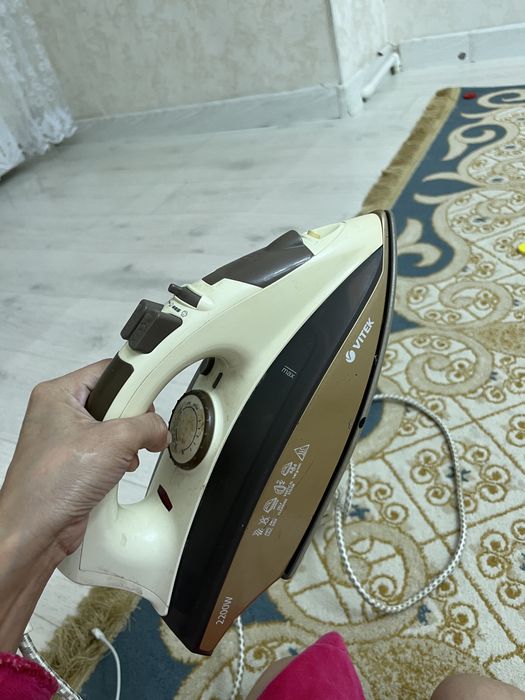 Утюг продам бууу