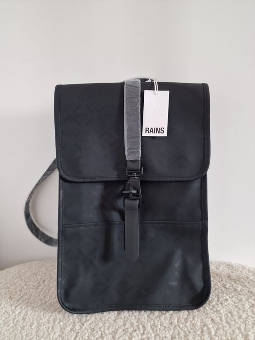 Страхотна раница RAINS нова