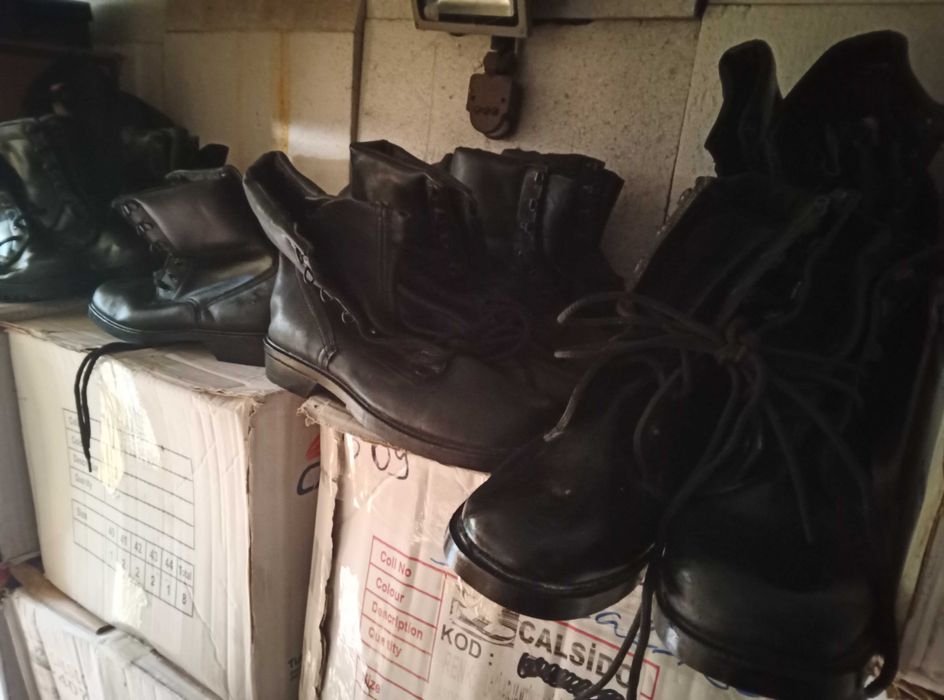 Продавам кубинки -нови от естествена кожа