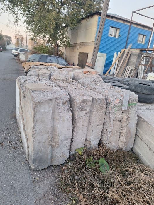 Продам стеновые блоки чемоданы