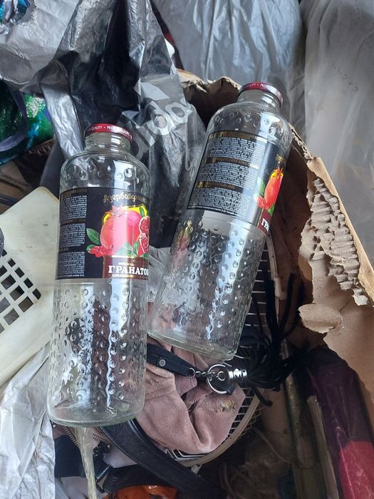 Продам бутылки стеклянные