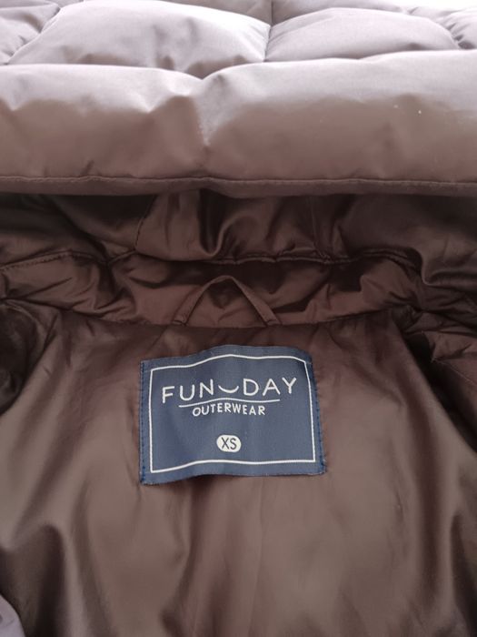 Продам демисезонную куртку