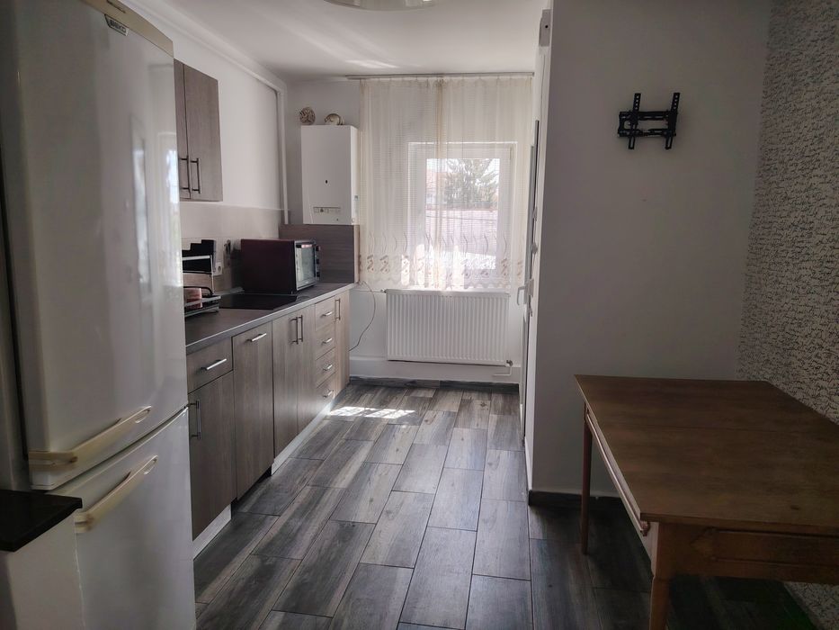 Apartament pentru închiriat 2 camere