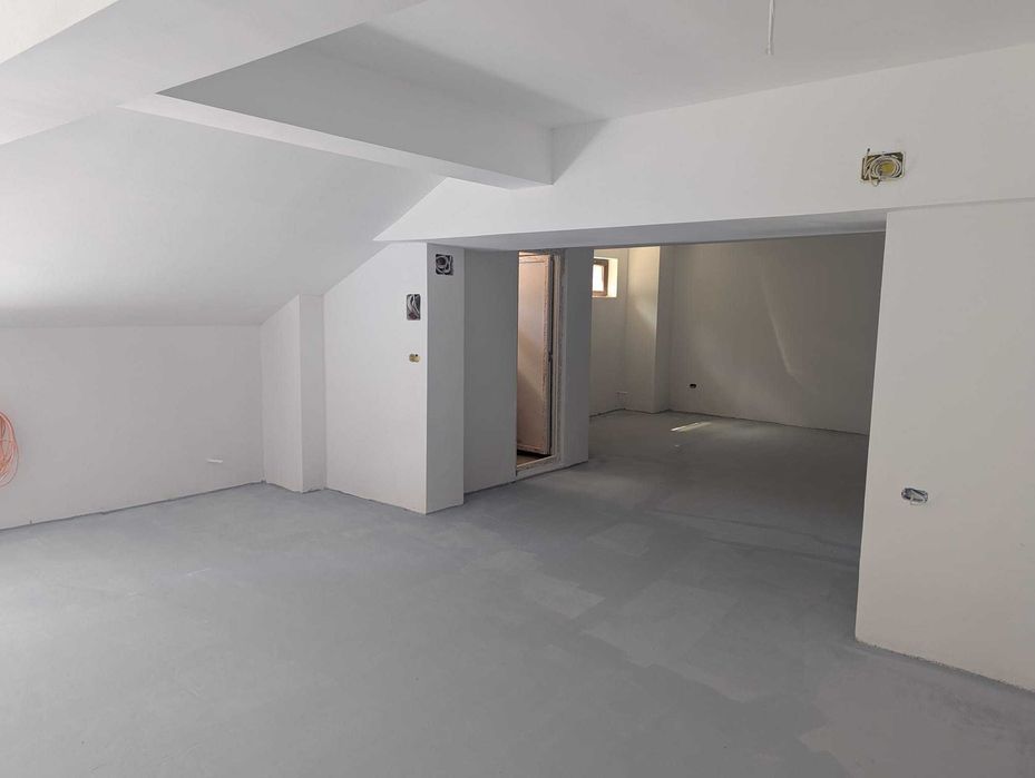 Inchirere spatiu demisol 130mp b-dul Mamaia