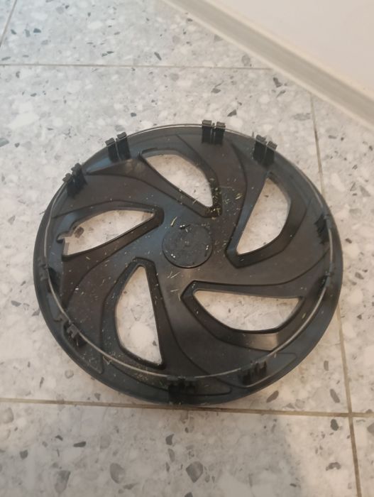 3 Capace roti R16 in stare foarte bună.