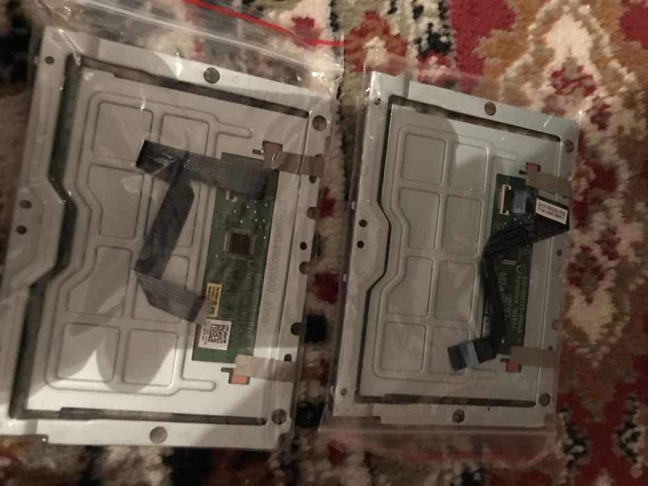 Vand 2 touchpad pentru laptop dell 3550