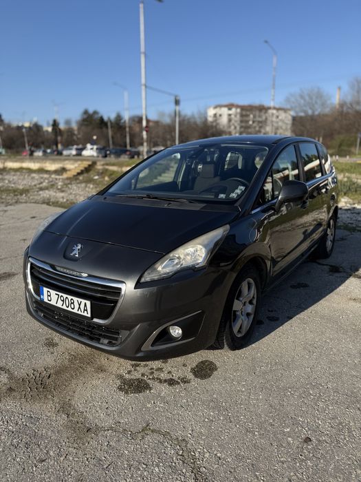 Продавам Peugeot 5008