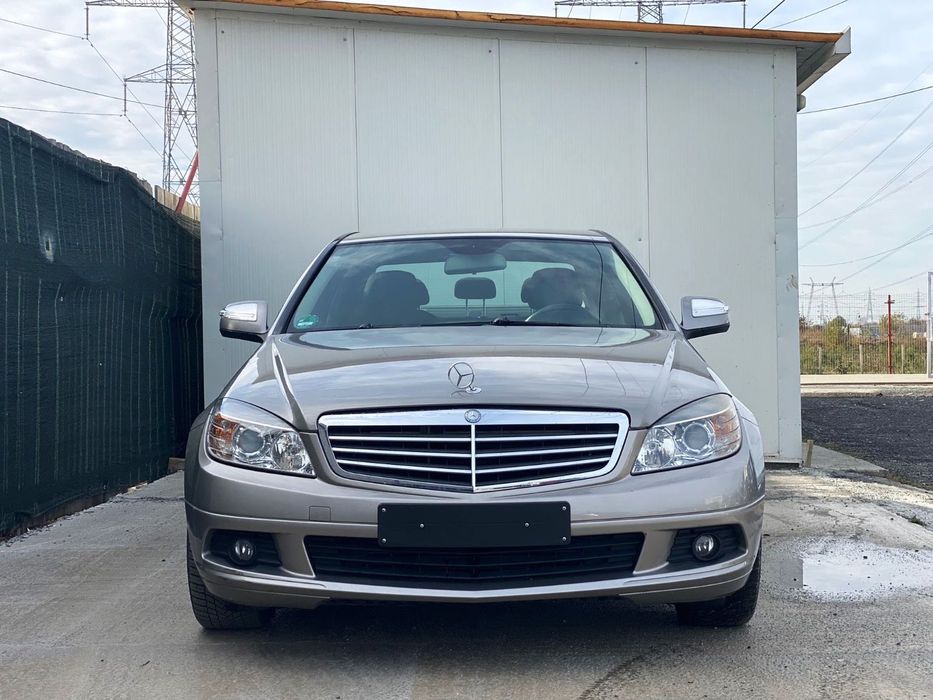 Mercedes ..C220,