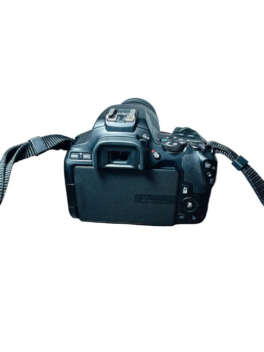 Canon EOS 250D Kit 18-55 + 75-300 Impecabil Garantie