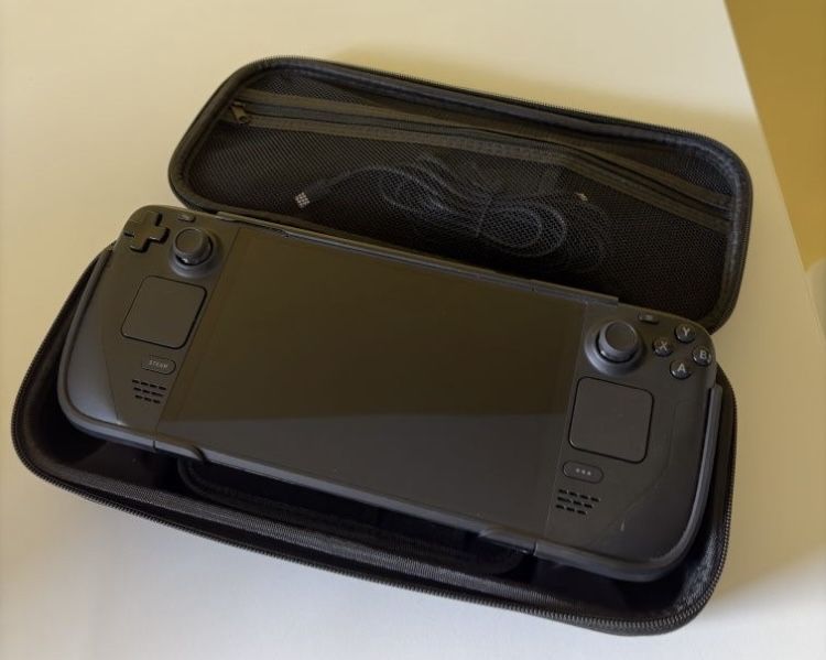 Consola Steam plus jocuri