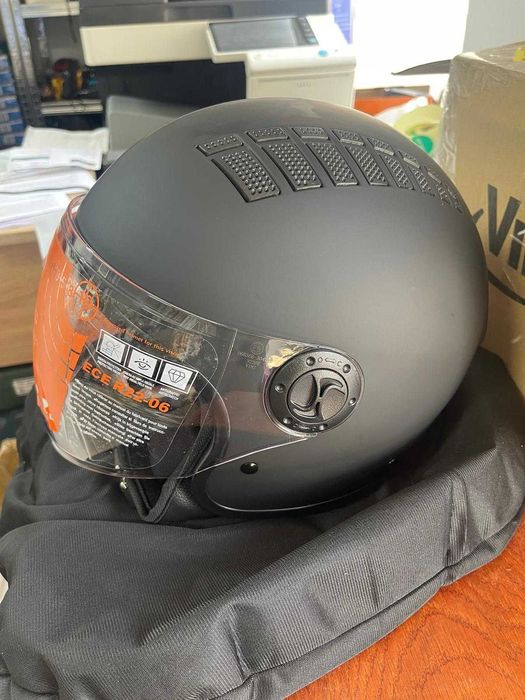 Casti pentru scuter și motocicletă VINZ Calobra si Como cu vizieră de soare, Certificate ECE 22.06