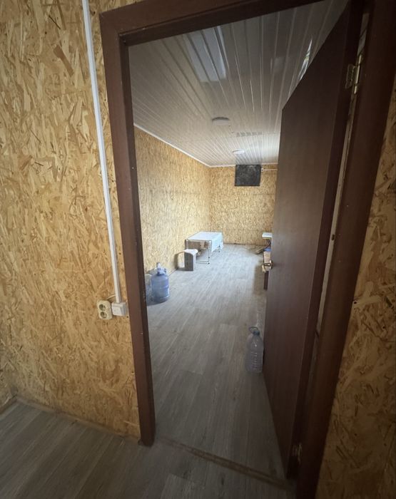 Контейнер морской