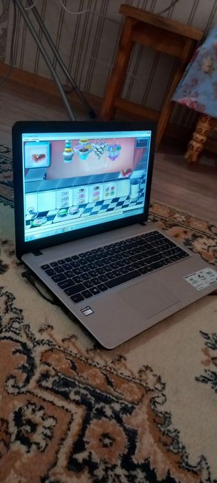 ASUS в рабочем состоянии