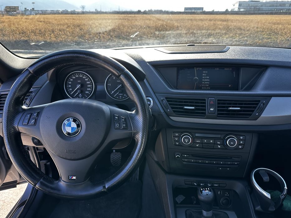 BMW X1 20d xDrive M Pachet Panoramic Manual