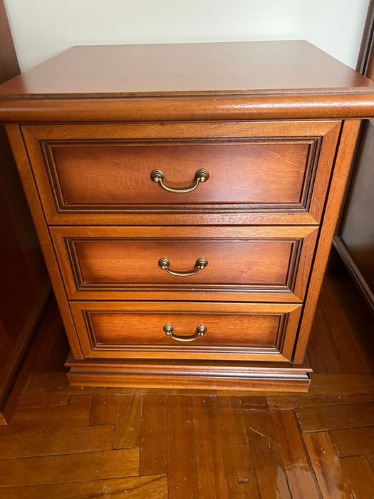 Спальный гарнитур