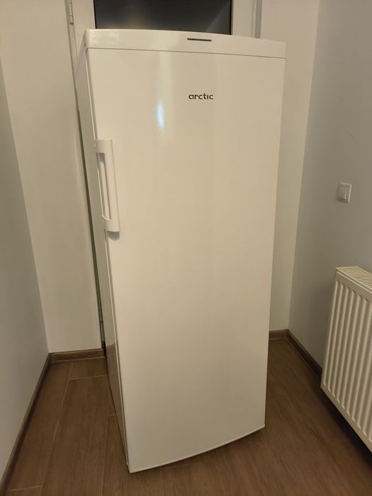 Congelator vertical Arctic