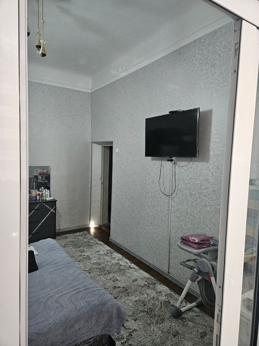 Срочно Троицки 2 хона Сотилади