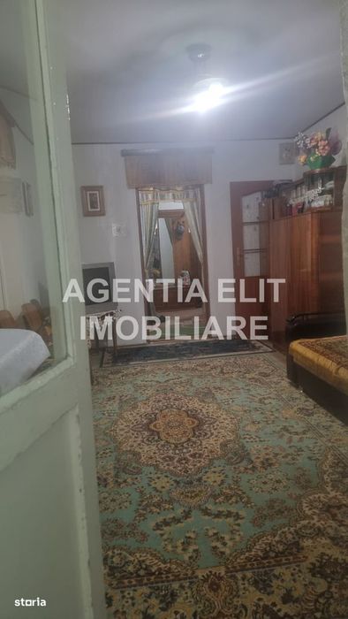 Apartament 2 camere, zona Scolii nr 7, 54 mp, decomandat