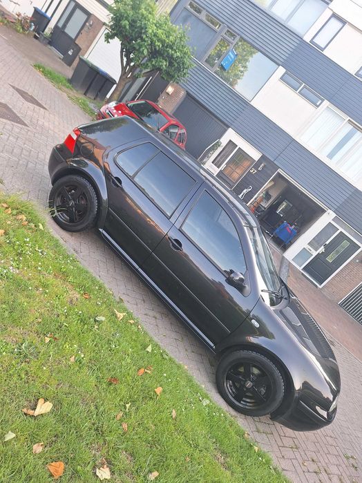Vw Golf 1.9 TDI AXR