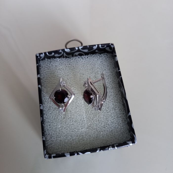 Серьги  серебряные.